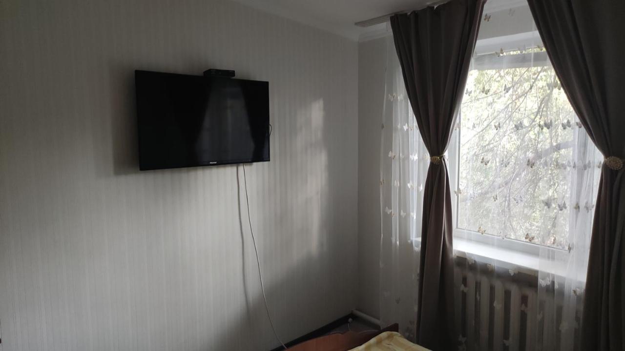 Хостел На Барахолки Almaty Exterior photo