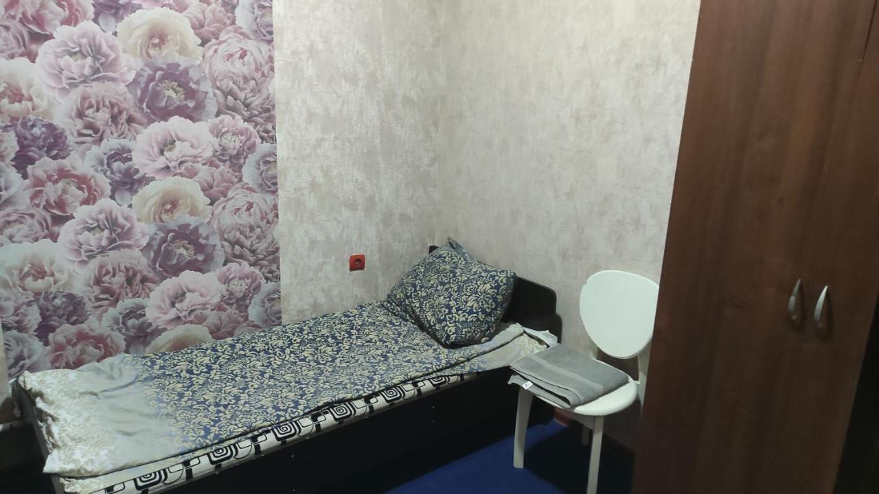 Хостел На Барахолки Almaty Exterior photo